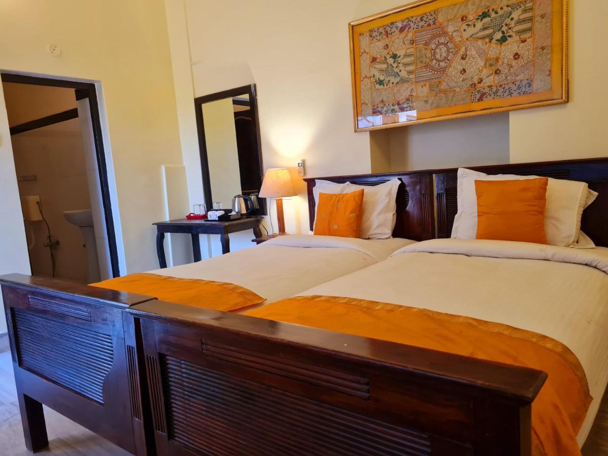 Hotel Shahi Garh Джайсалмер Екстериор снимка